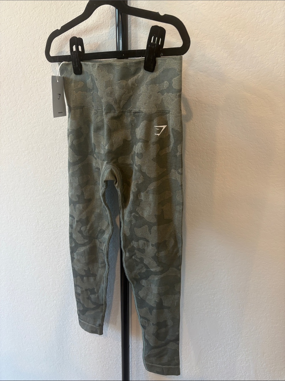 Gymshark Women’s Olive Color Camo Seamless Leggings
